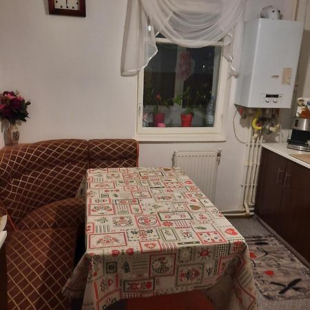 Deny Apartman Sfântu-Gheorghe Eksteriør bilde